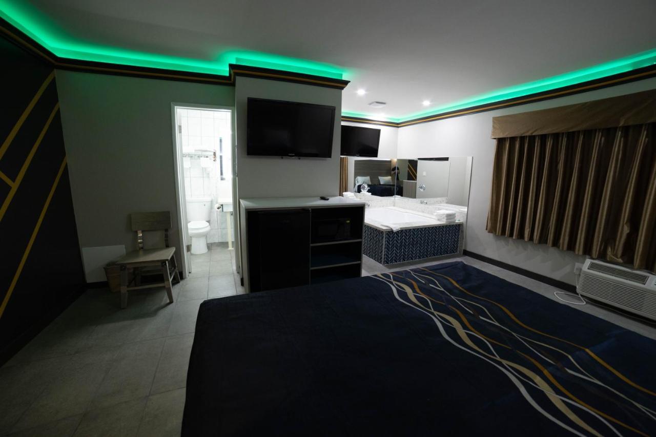 Artesia Motor Inn Беллфлавер Екстер'єр фото